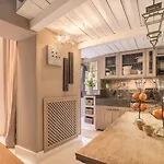 아파트 Loft&terrace - Elevated Elegance At Navona