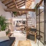 Loft&terrace - Elevated Elegance At Navona 아파트