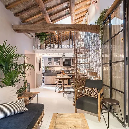 Loft&terrace - Elevated Elegance At Navona Apartment