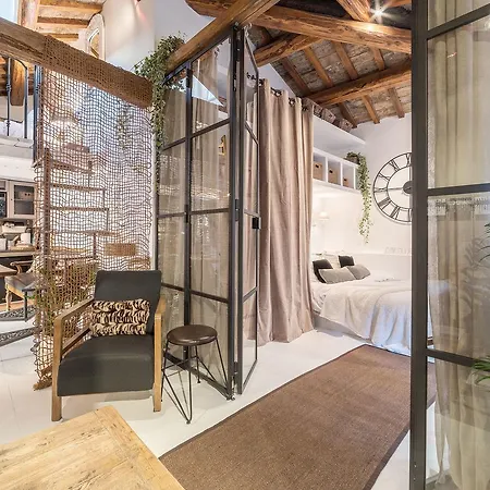 Loft&terrace - Elevated Elegance At Navona Apartment *